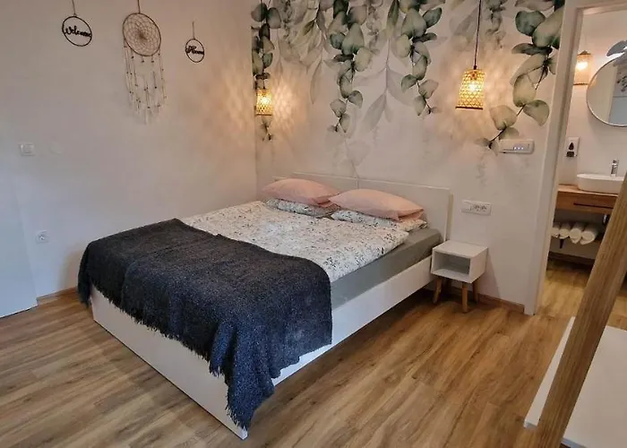 Samarin 3* Črnomelj