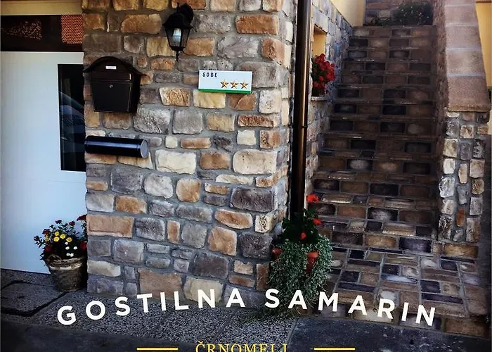 بيت ضيافة Samarin